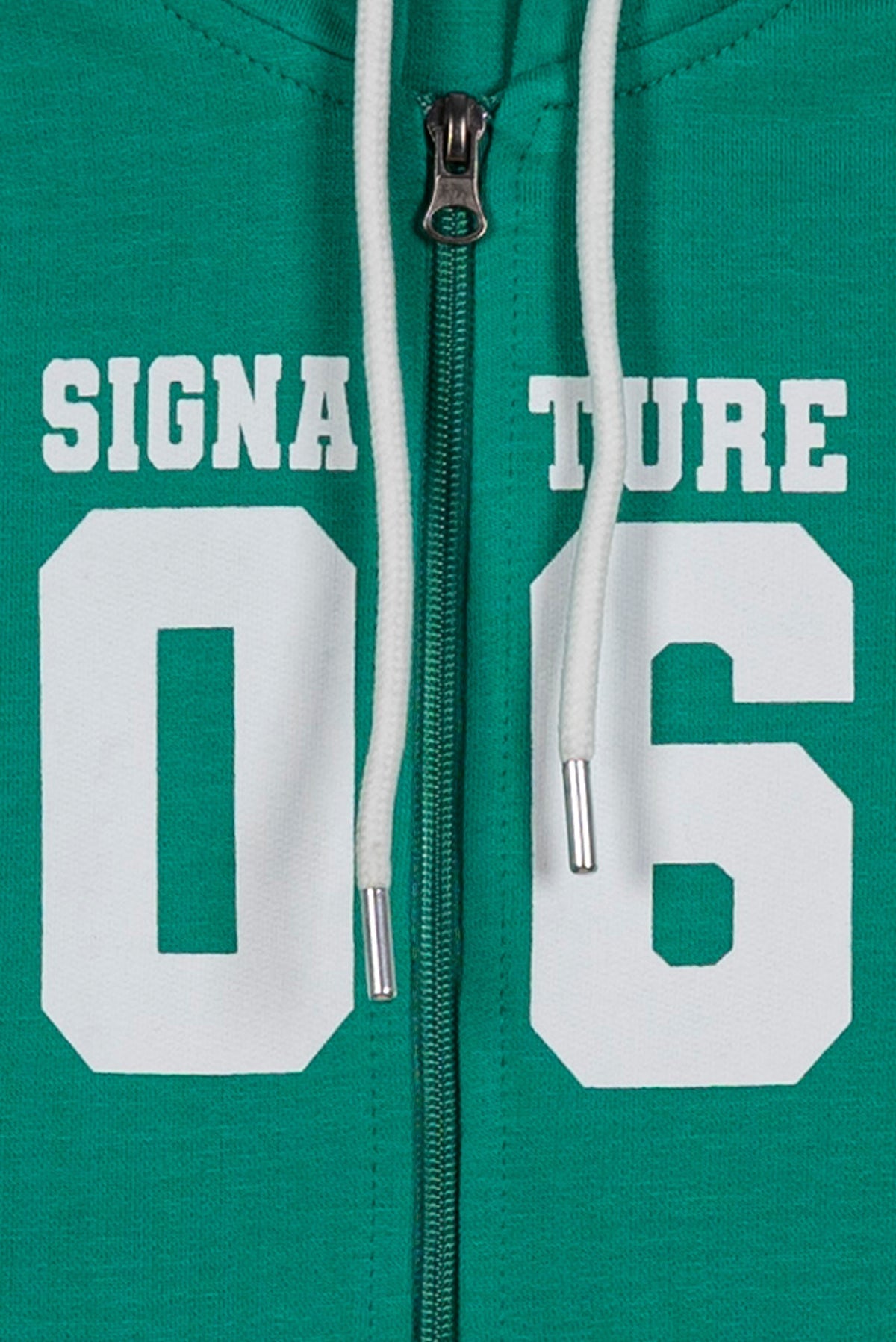 Green Signature Boy&#39;s Hood