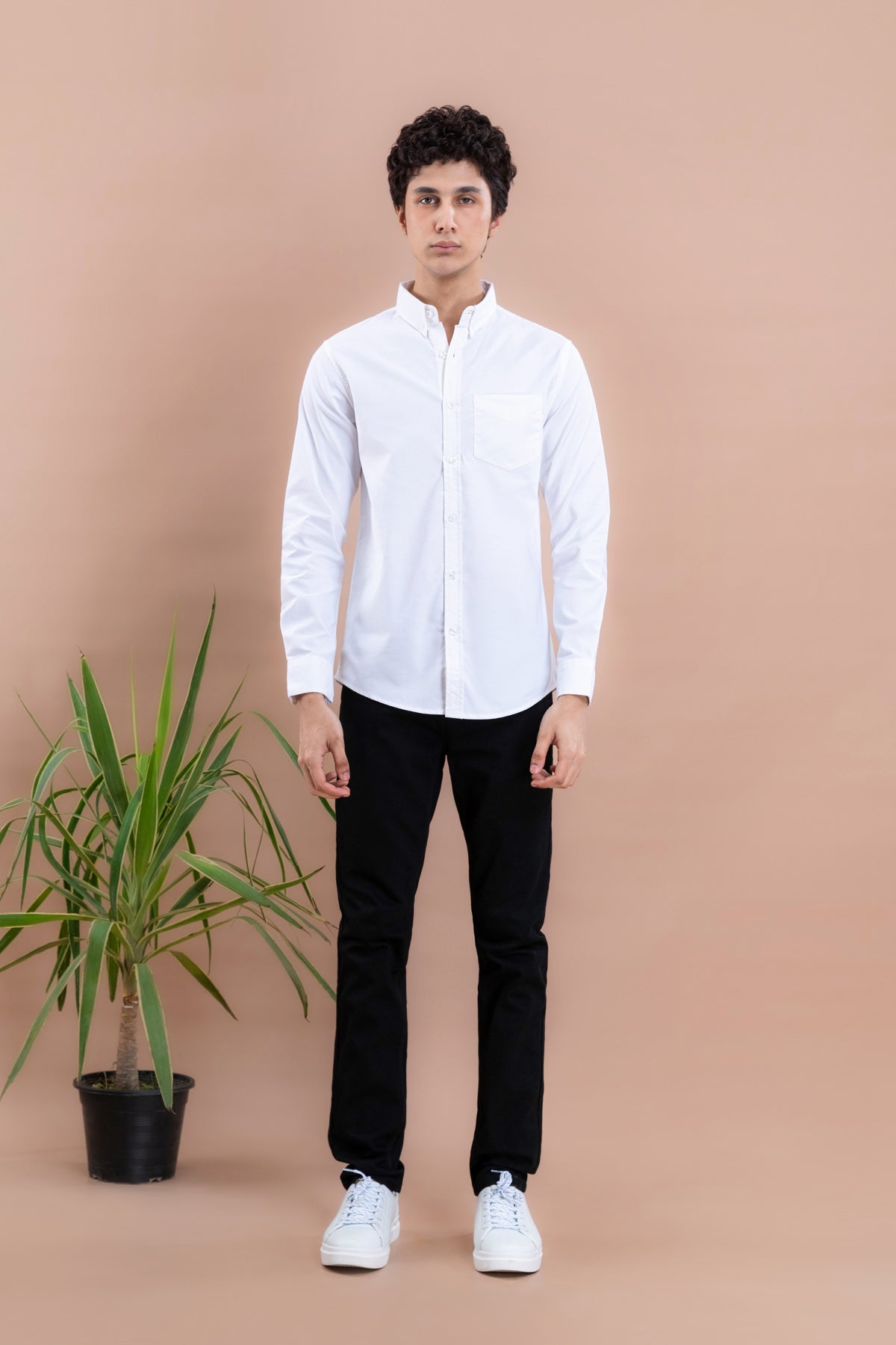 Men&#39;s White Casual Shirt