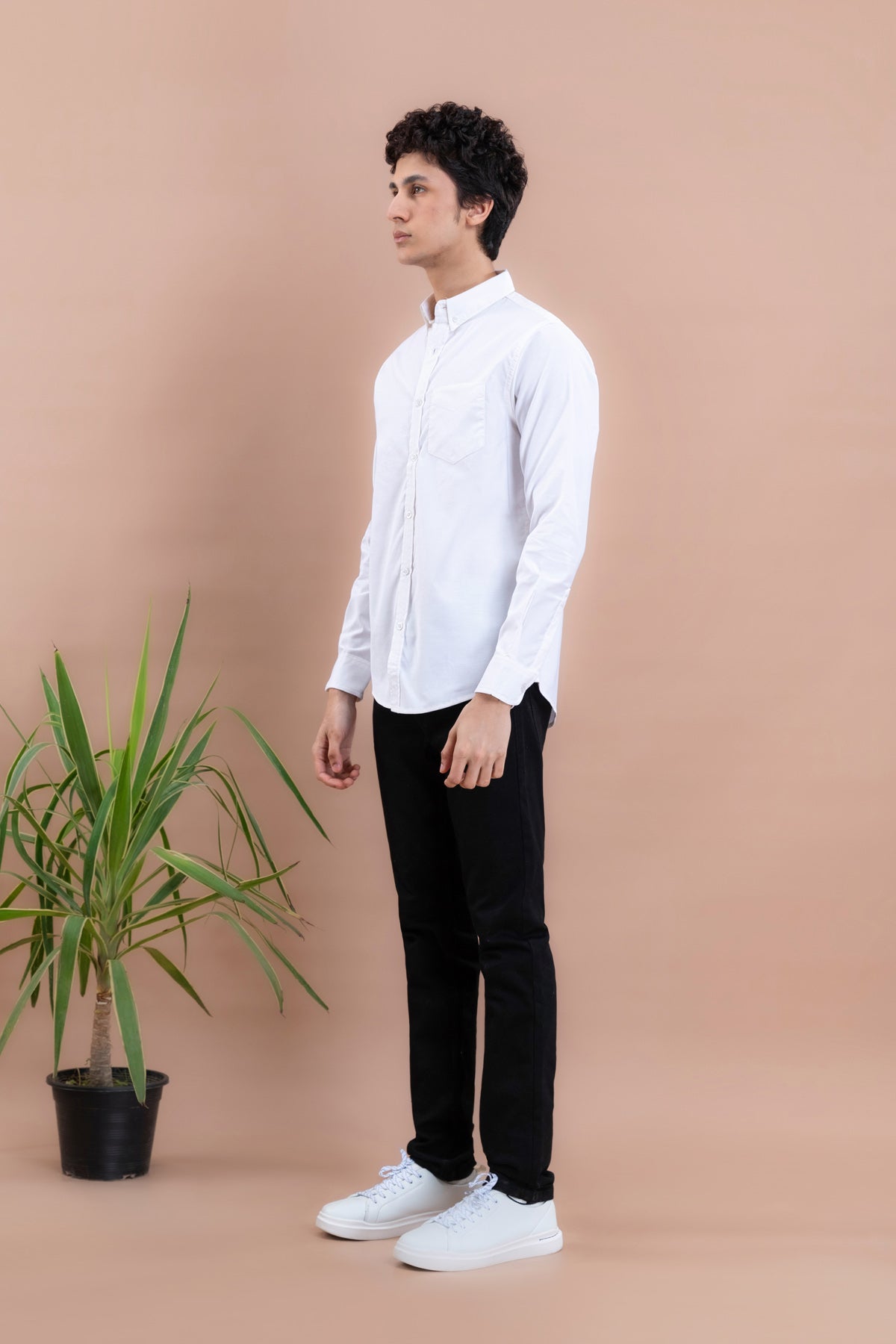 Men&#39;s White Casual Shirt