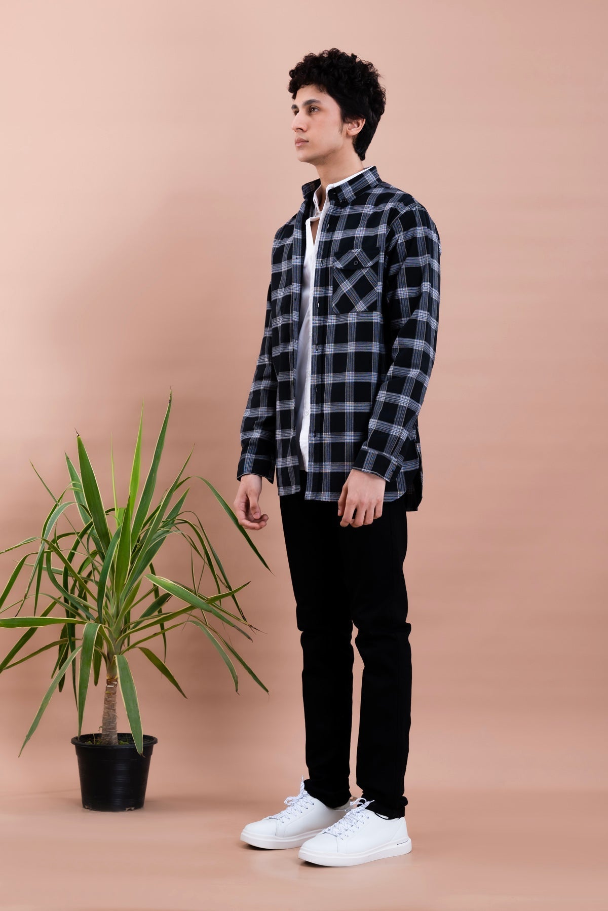 Men&#39;s Black Checkered Shirt