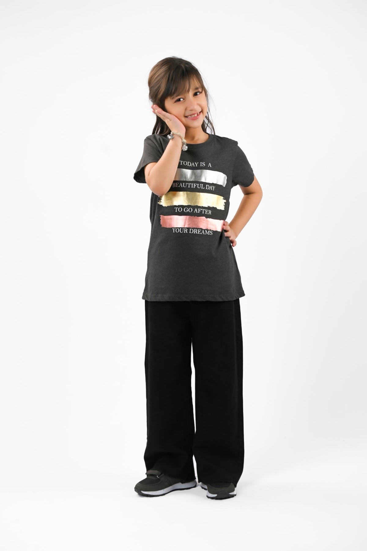 Girl&#39;s T-Shirt S/Slv.