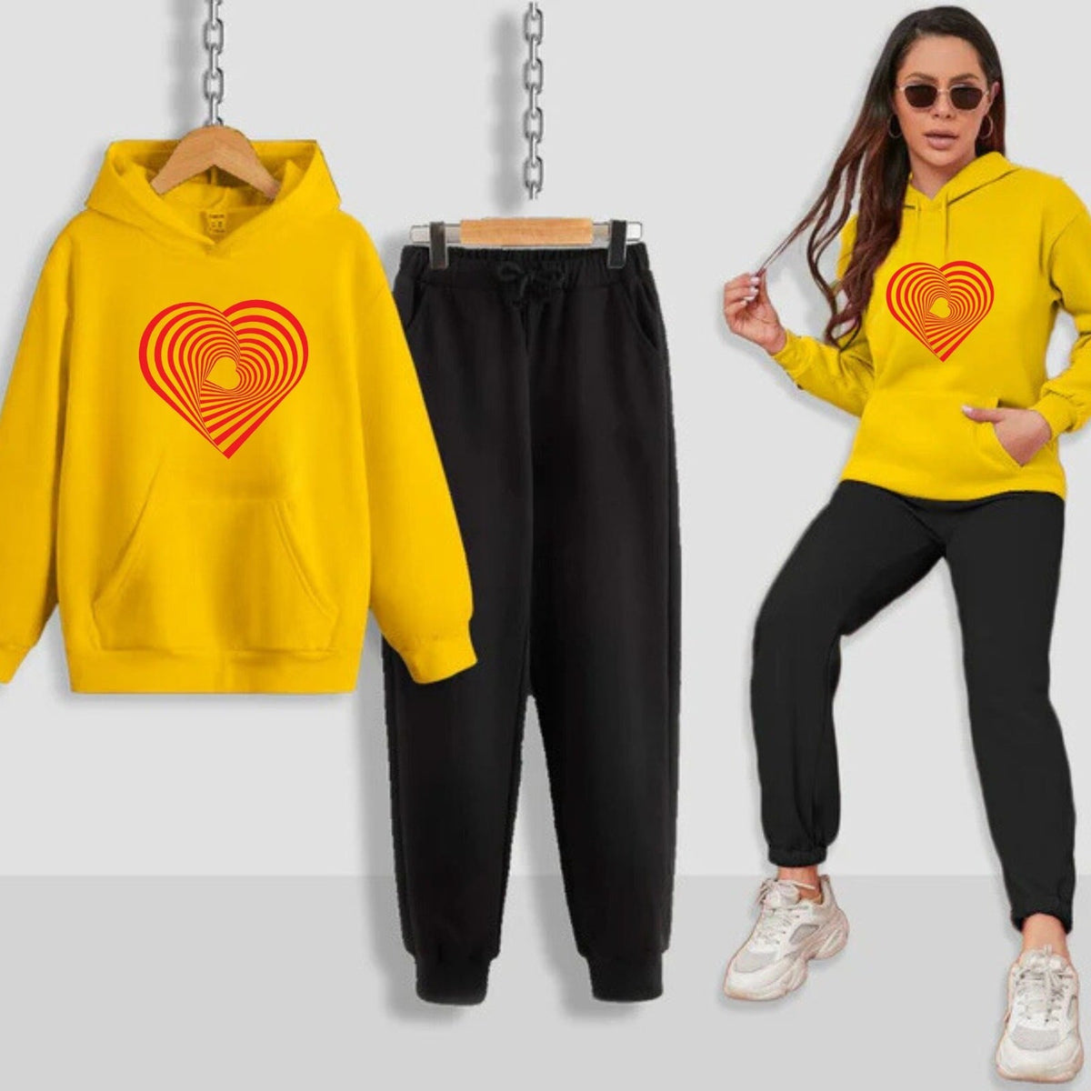 Geometrical Heart Printed Women Hoodie Set